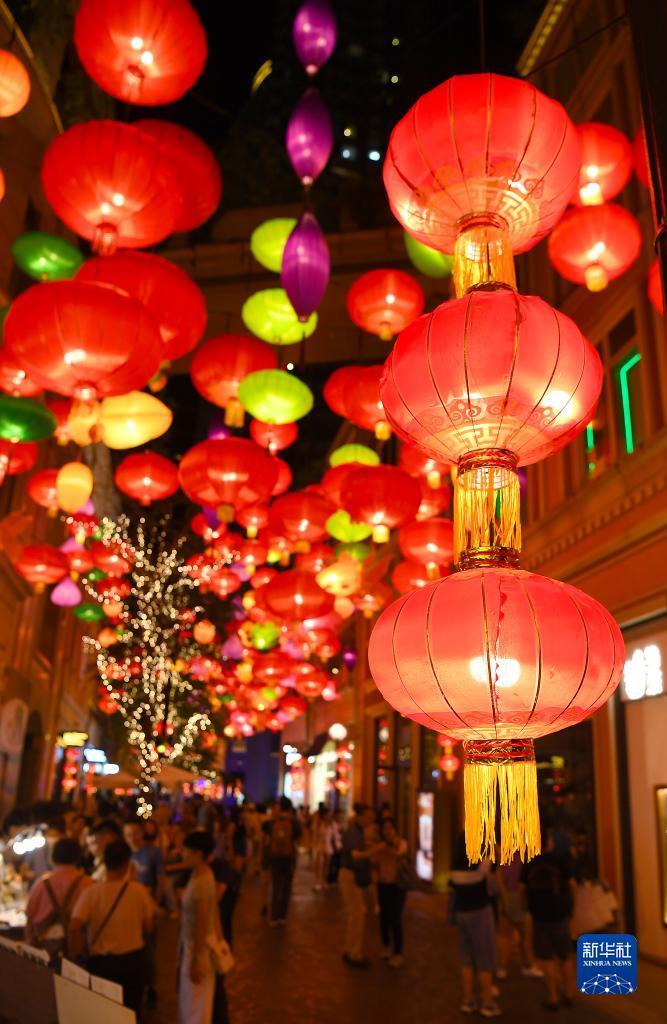 全鲨银鲨下载